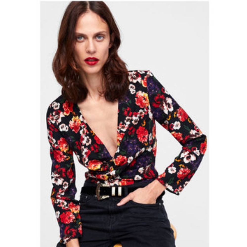 Zara Basic Floral-Print Long-Sleeve Bodysuit. Size XS